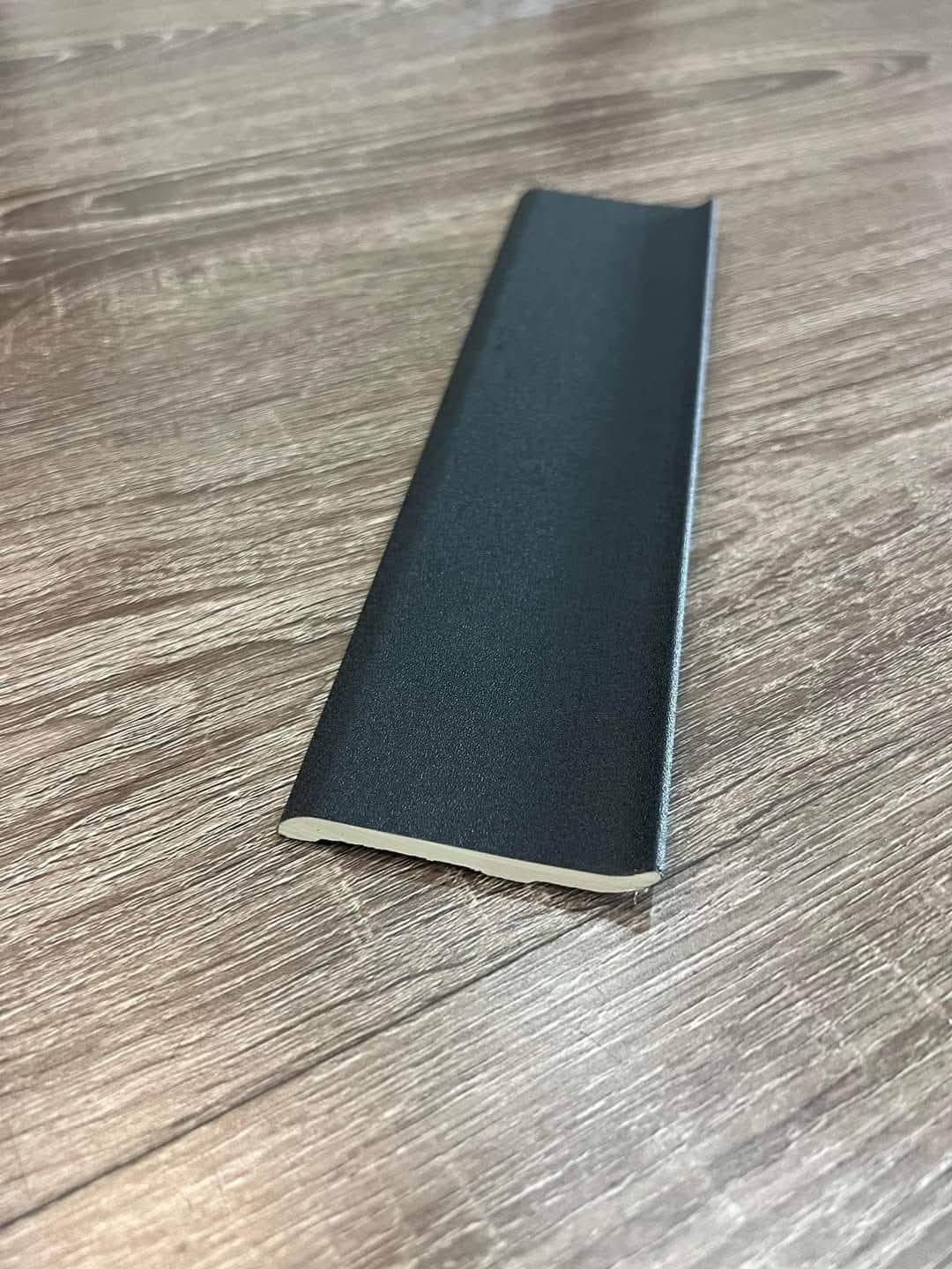 Nẹp chân tường than tre Nẹp chân tường than tre